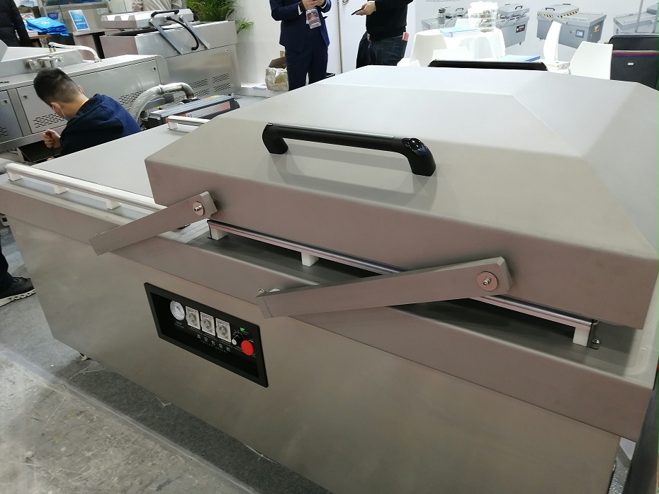 歐拓手輪廠家專業(yè)制造管狀拉手，內(nèi)波手輪,背波紋手輪,橢圓拉手,膠木拉手,方形拉手