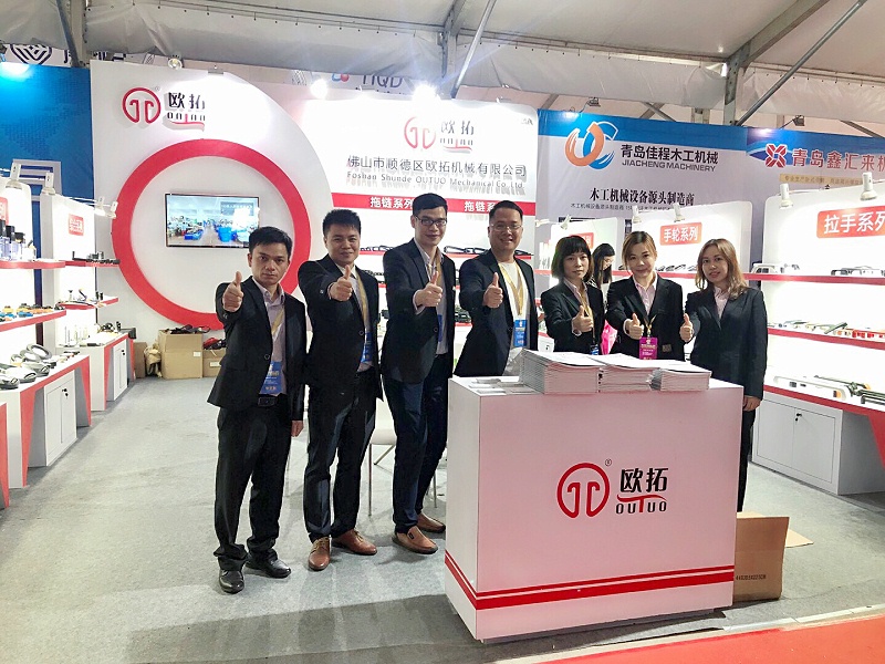 歐拓制造黃點(diǎn)拖鏈，內(nèi)波紋手輪,背波紋手輪,橢圓拉手,膠木拉手,方形拉手